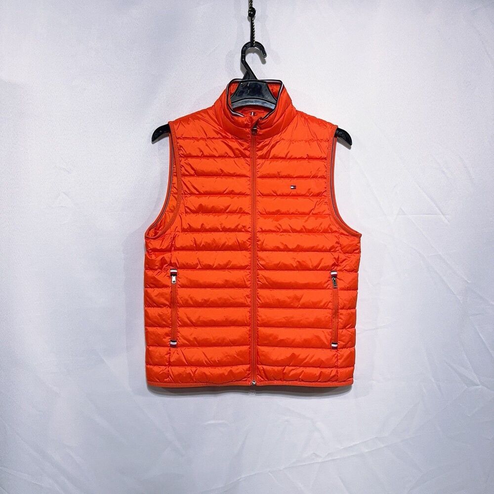 Tommy Hilfiger Men’s Small Lightweight Thermal Insulation Packable Puffer Vest
